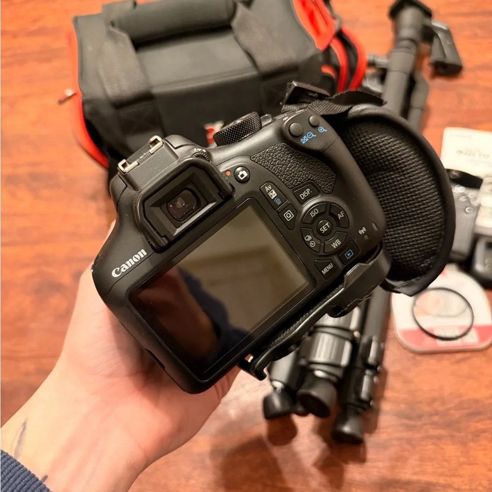 Canon Black Rebel T6 Camera Set with Accessories